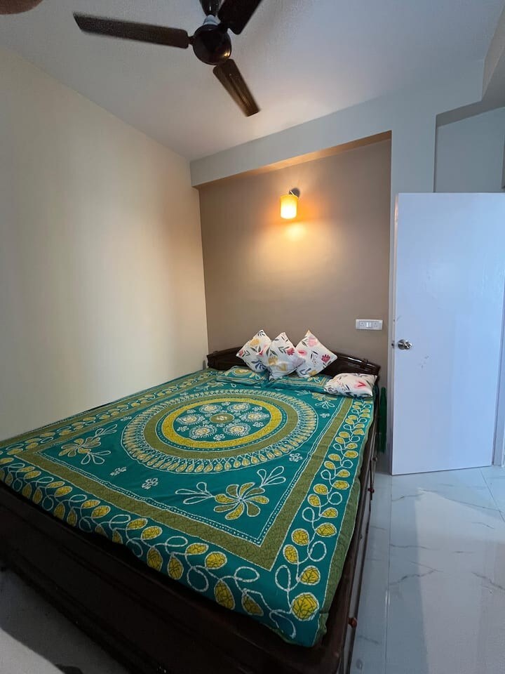 Cozy 2bhk in Nayabad 1.5 km from R N Tegore - Tap to explore photos
