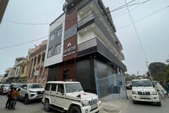 A M Suites