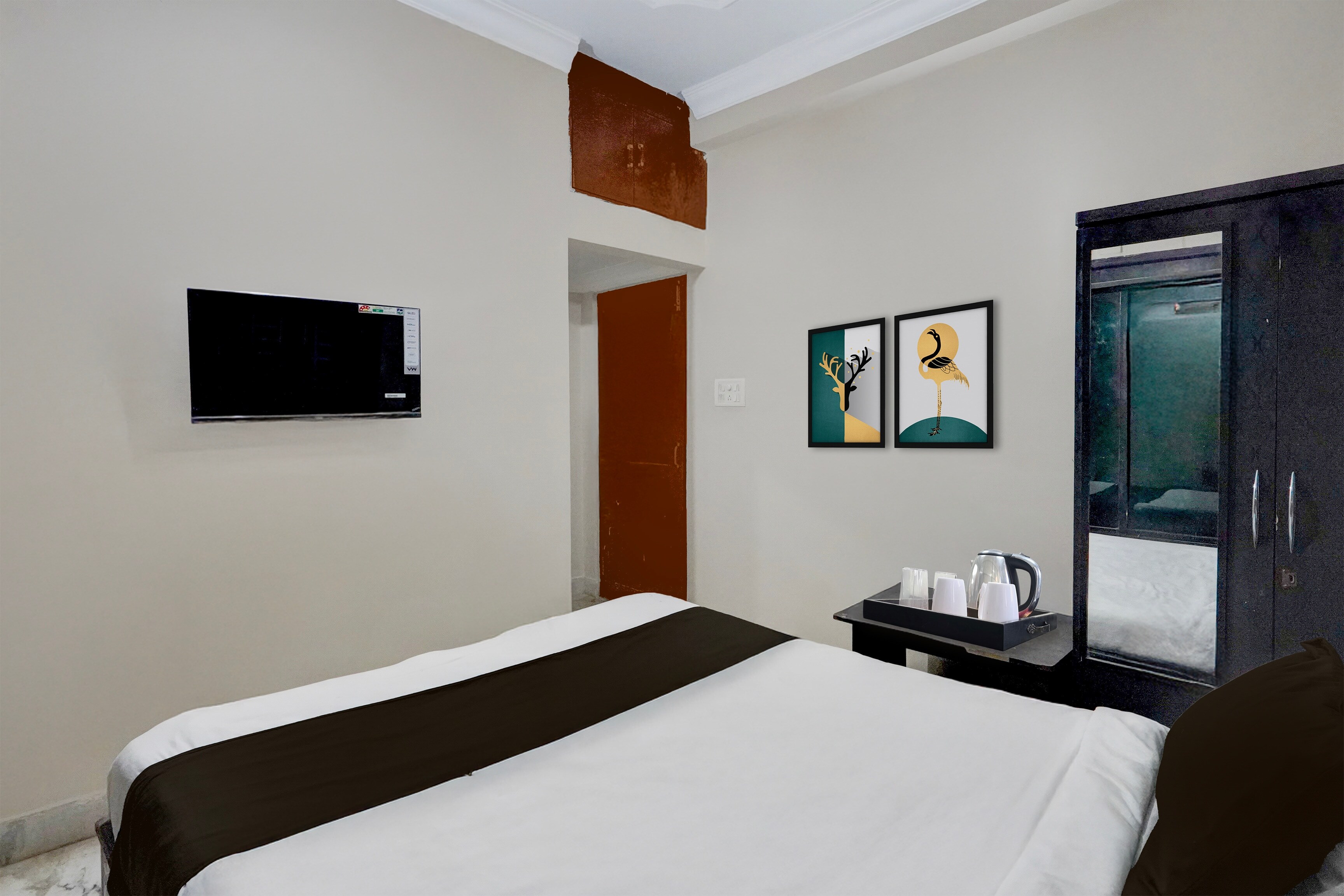 Collection O ITER Bhubaneswar Formerly Regal Stays - Tap to explore photos