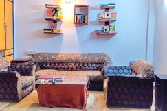 Ensuite Room In Homestay Kalkaji 01
