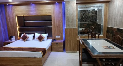 Hotel Shanker Palace Room Type - Executive Four Bedded