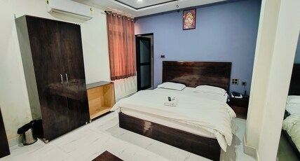 Hotel Moonrise (Valley View Property) - Srinagar Room Type - AC Deluxe Room