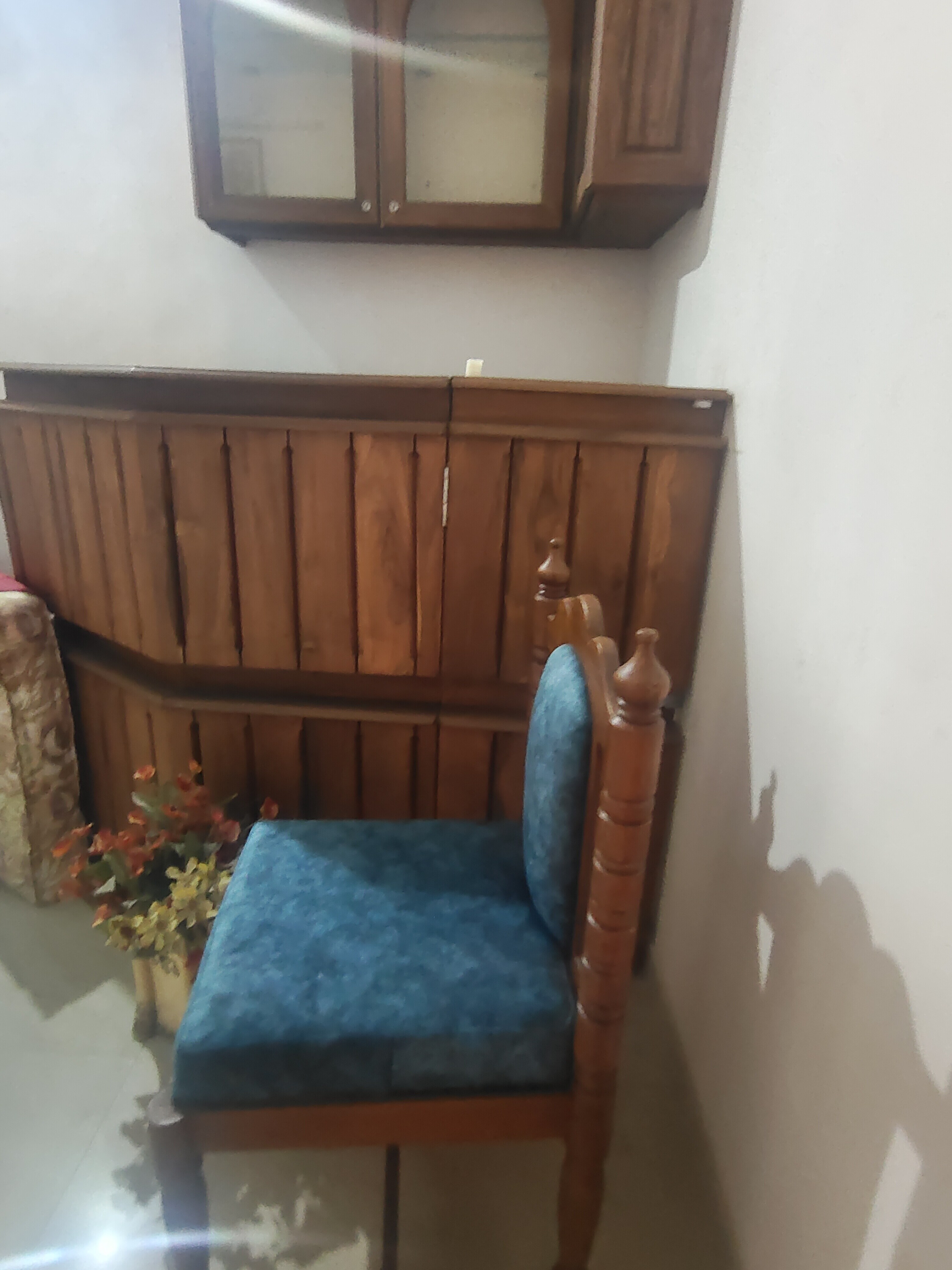 Dev Club - Tap to explore photos