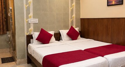 Hotel Mahodadhi Room Type - Deluxe Room AC