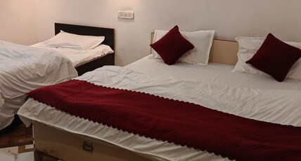 Madan Residency Amritsar, 750m from Golden Temple Room Type - Triple Room