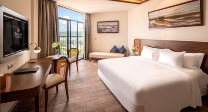 Best Western Premier Sonasea Phu Quoc Room Type - 1 King Bed, Non-Smoking, Premier Room, Sea View, Balcony, Mini Bar, Wi-Fi, Full Breakfast Best Western Premier Sonasea Phu Quoc Room Type - 1 King Bed, Non-Smoking, Premier Room, Sea View, Balcony, Mini Bar, Wi-Fi, Full Breakfast