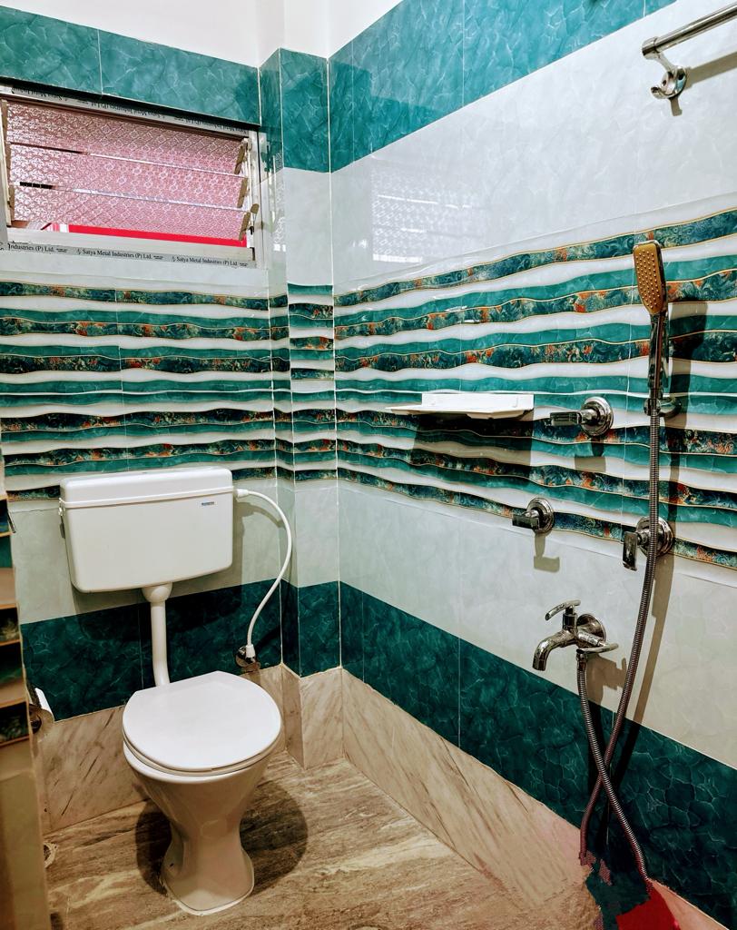 Kusum Homestay 5 mins From Airport - Tap to explore photos