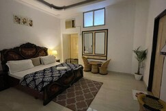 Embassy Suites - Chankya puri