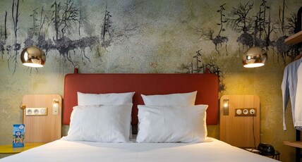 Mercure Saint Omer Central Station  Room Type - Classic Room - 1 double bed