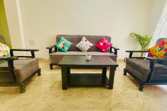 Travelers Home for groups and families