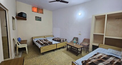 Pawan Hotel Room Type - Triple Bed