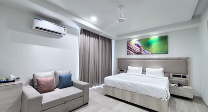 Signum Tathastu Boutique Hotel - Haridwar Room Type - Deluxe Double Room