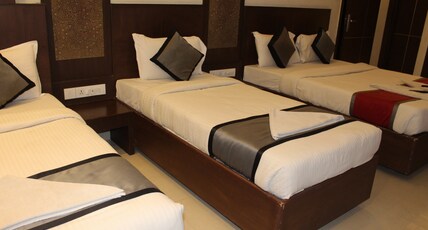 Hotel Sky Gate Room Type - Sky King AC Room