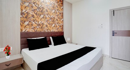 Flagship OYO Hotel Formerly Vidya Grand Room Type - Classic
