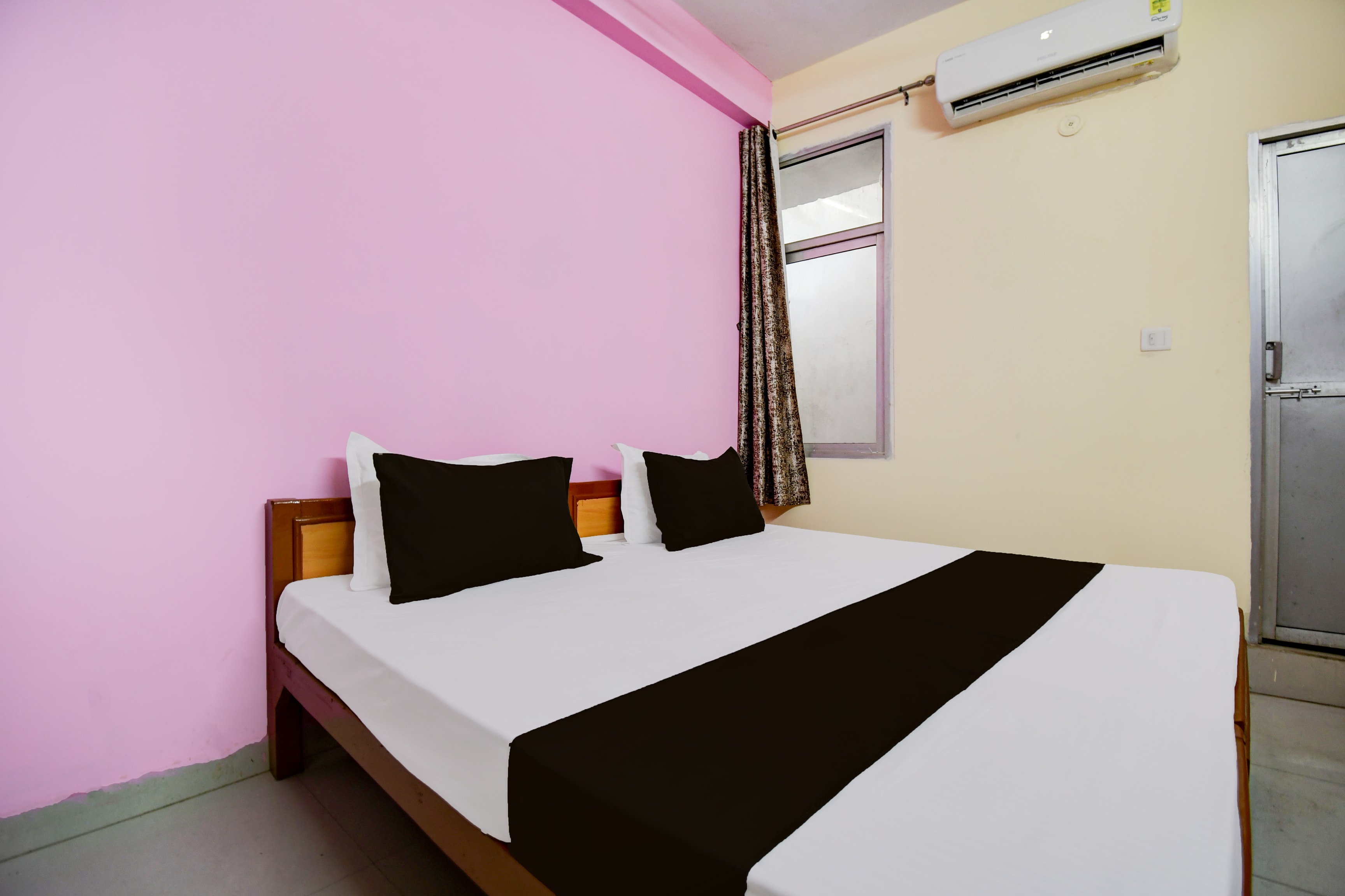 Hotel O Divine Stays - Tap to explore photos