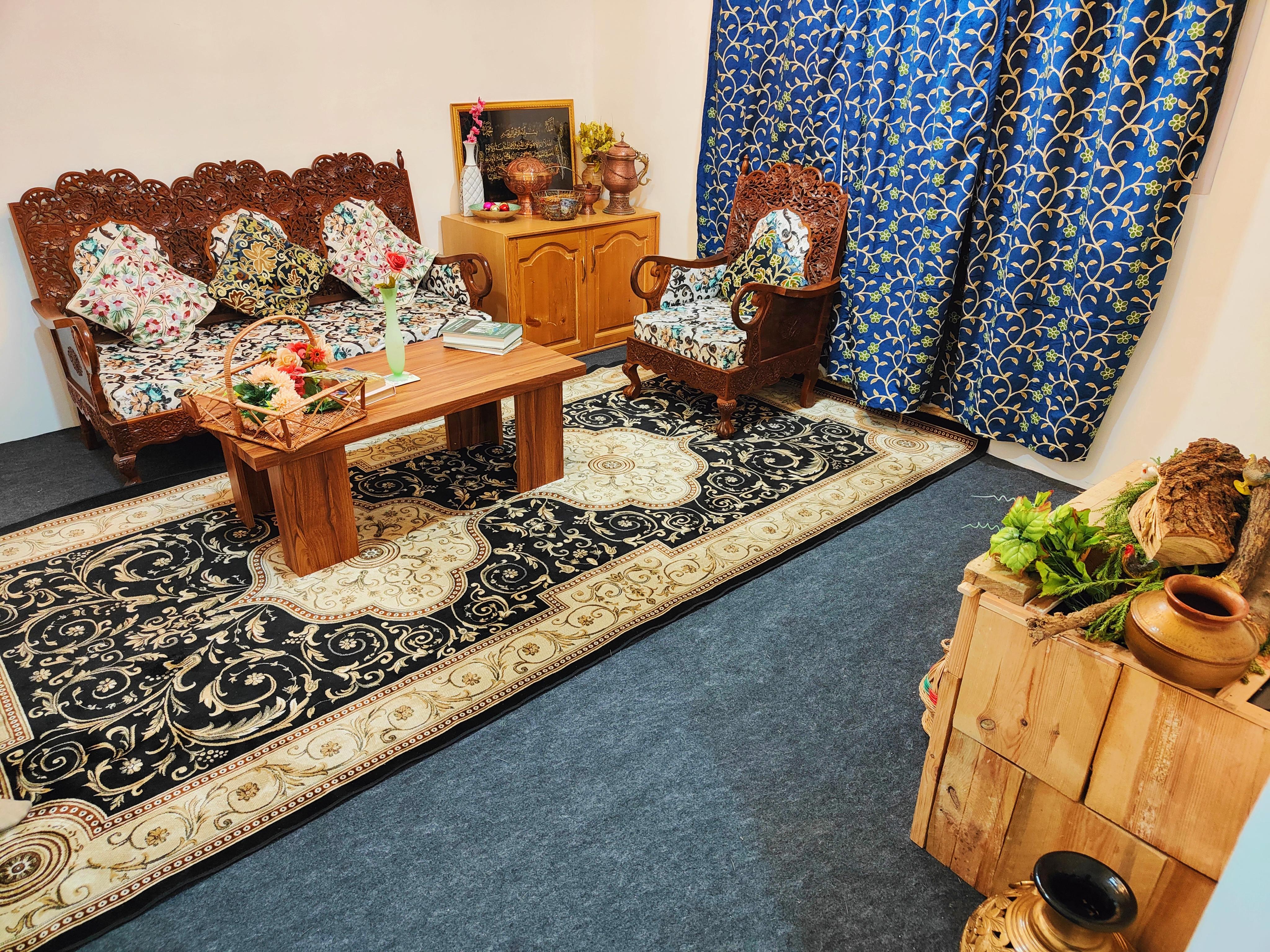 Uptown Abode - Tap to explore photos