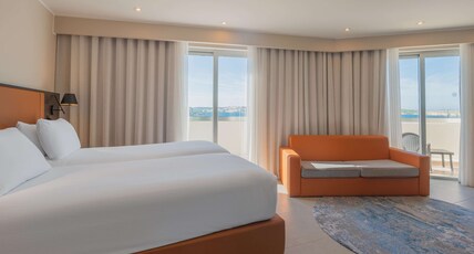 DoubleTree by Hilton Malta Room Type - TWIN SUPERIOR RM-SEA VIEW
