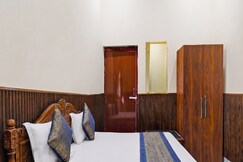Hotel R N Inn