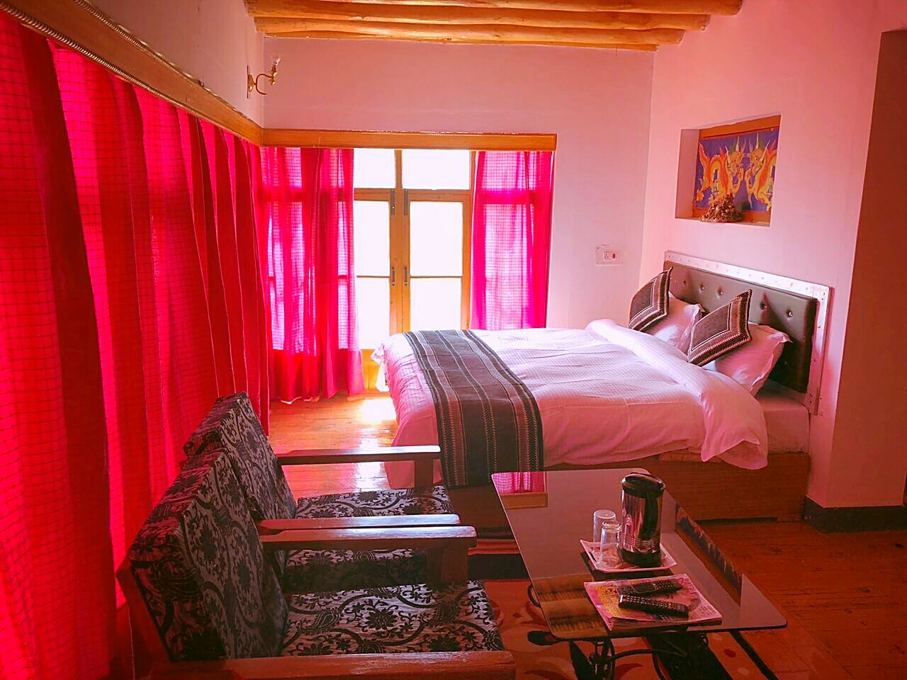 HOTEL SOLATRIAN - Tap to explore photos