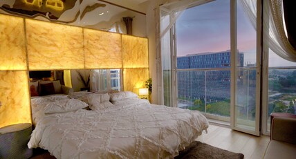 Lounge Fly by Jade Room Type - Lounge Fly by Jade