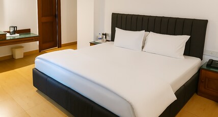 Jai Ma Inn Hotels Room Type - Semi Deluxe Room