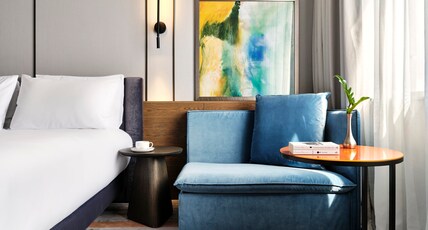 Crowne Plaza SOFIA Room Type - 1 King Standard Sofa Bed