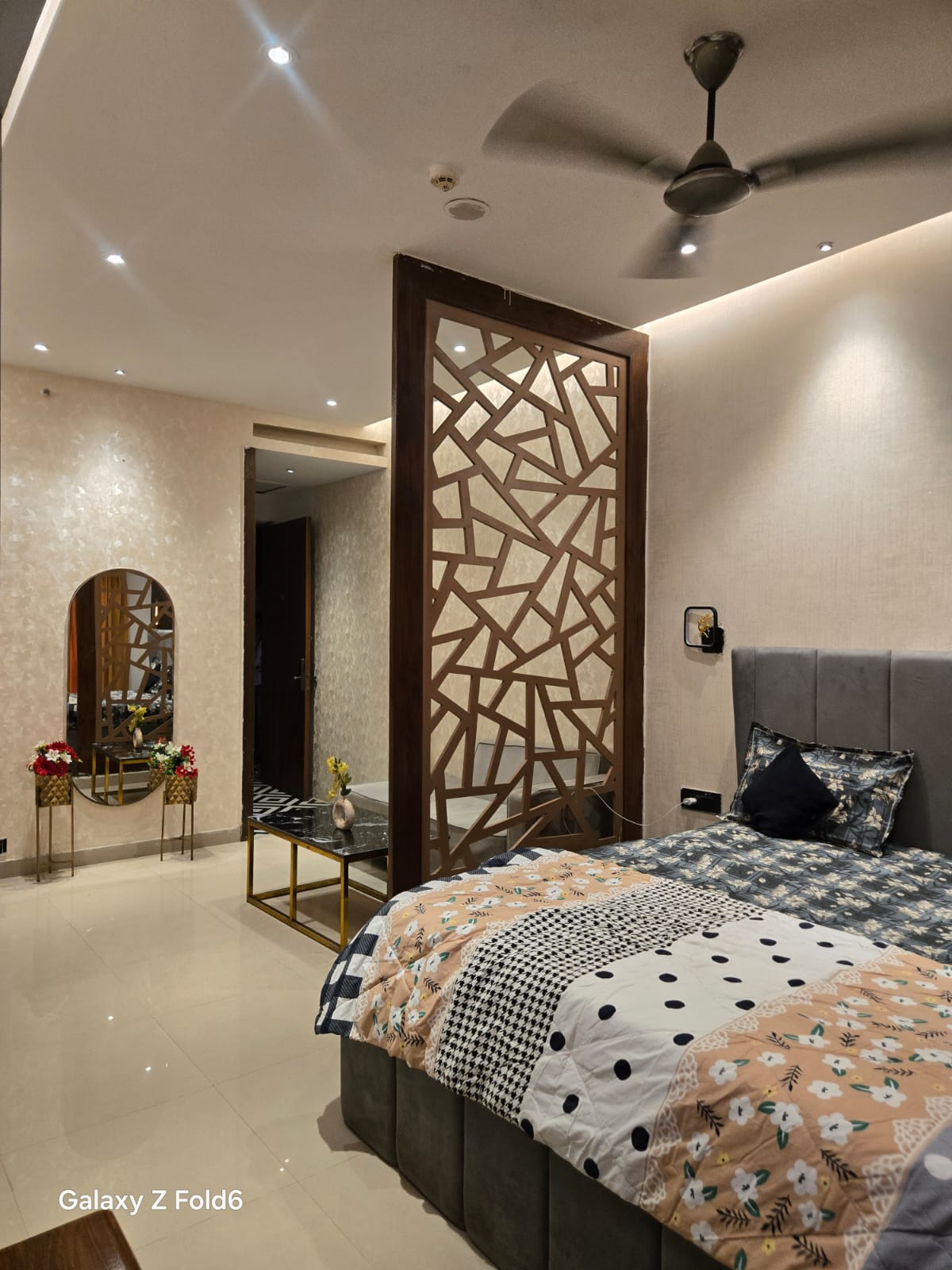 Noida Central Suites - Tap to explore photos