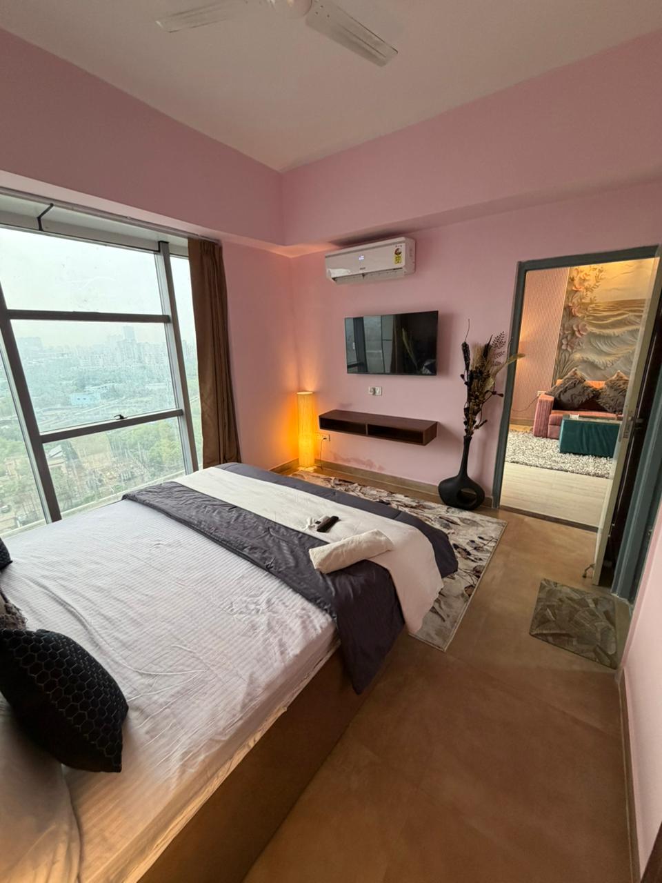Insta Worthy 1Bhk Pink Suite with balcony - Tap to explore photos