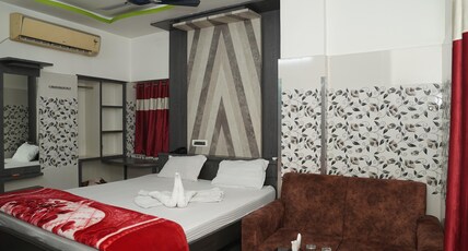 Lodge Indrapuri Room Type - Double Room AC