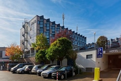 Sunday Hotel Kln Brhl