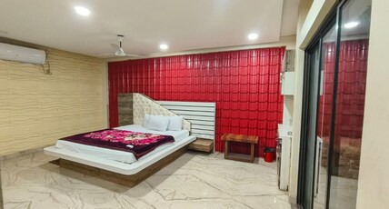 HOTEL PRASANT Room Type - Presidential Suite Room