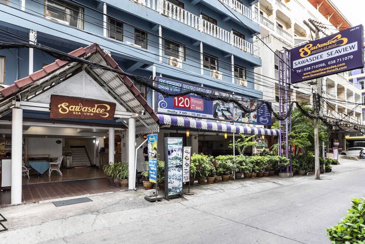 Sawasdee Sea View Hotel Pattaya - Tap to explore photos