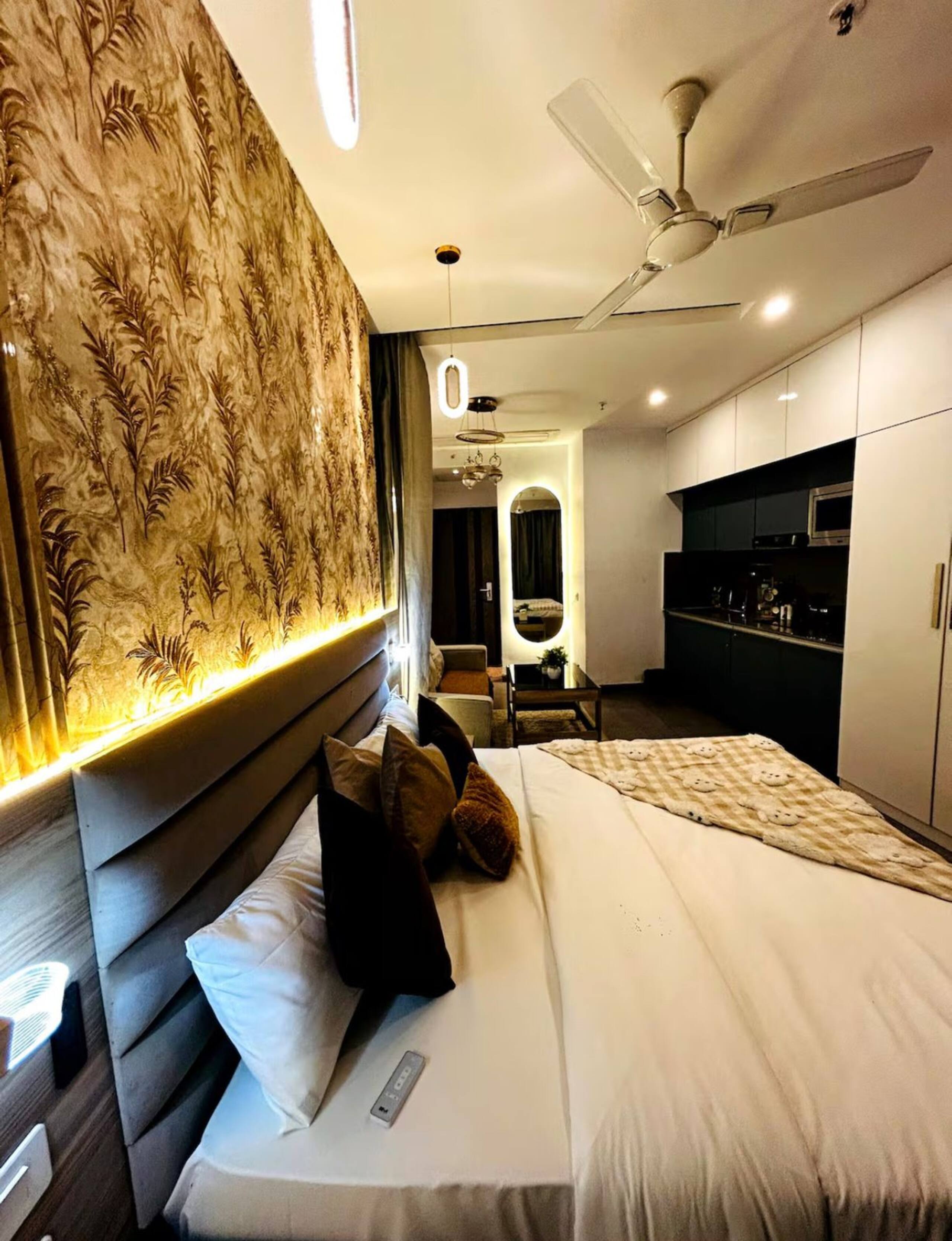 Elite Living Halfday Stay At Supernova Noida - Tap to explore photos