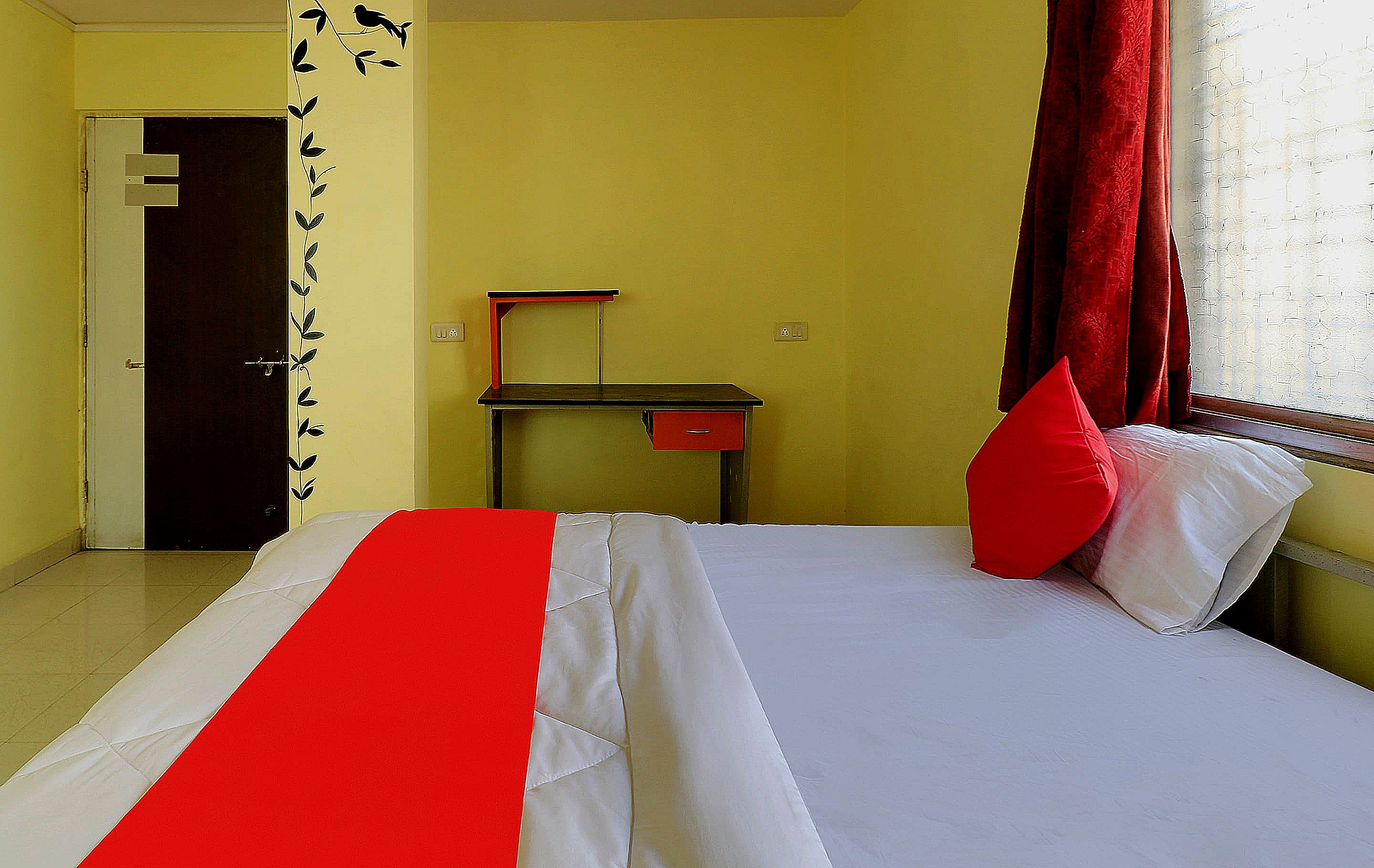 Hotel O Renuka Complex - Tap to explore photos