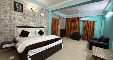 Shivaytan bed and break fast Room Type - Room no 101