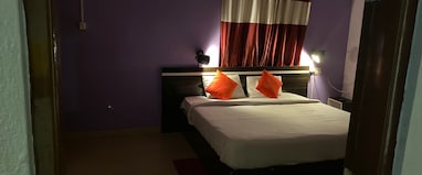 Hezitt Stay - AIIMS Nagar Homestay