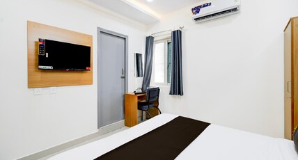 Super Townhouse Lanco Hills Gachibowli Room Type - Classic