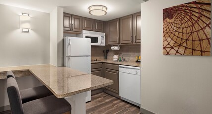 Staybridge Suites INDIANAPOLIS-AIRPORT Room Type - 1 Bedroom Suite 2 Double Communications Accessible Staybridge Suites INDIANAPOLIS-AIRPORT Room Type - 1 Bedroom Suite 2 Double Communications Accessible
