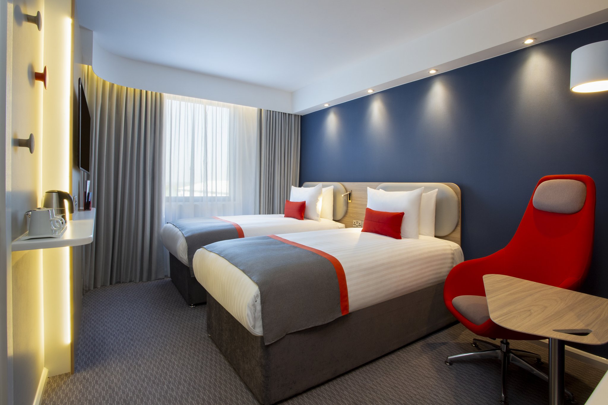 Holiday Inn Express - Barrow-in-Furness - Tap to explore photos