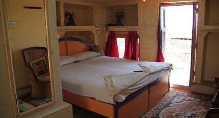 Hotel Paradise (Inside Fort) Room Type - Deluxe AC Room