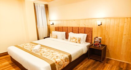 Hotel The Aurora Mall Room Type - Deluxe Room