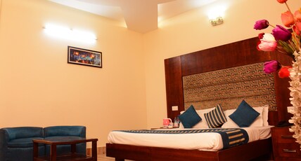Dee Park View Room Type - Super Deluxe Room