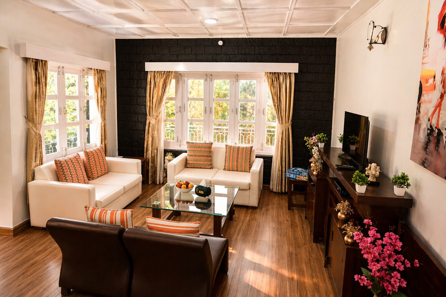 Brookwood cottage - Tap to explore photos