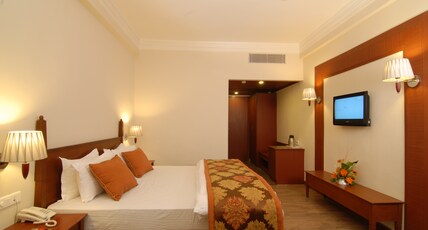 CHANAKYA BNR HOTEL Room Type - Superior Double Bedded Room