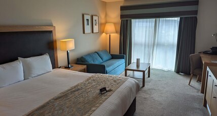 Mercure Sheffield Parkway Room Type - Privilege Room with King size bed