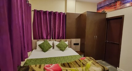 Hotel Shree Shivtam Room Type - Budget double room