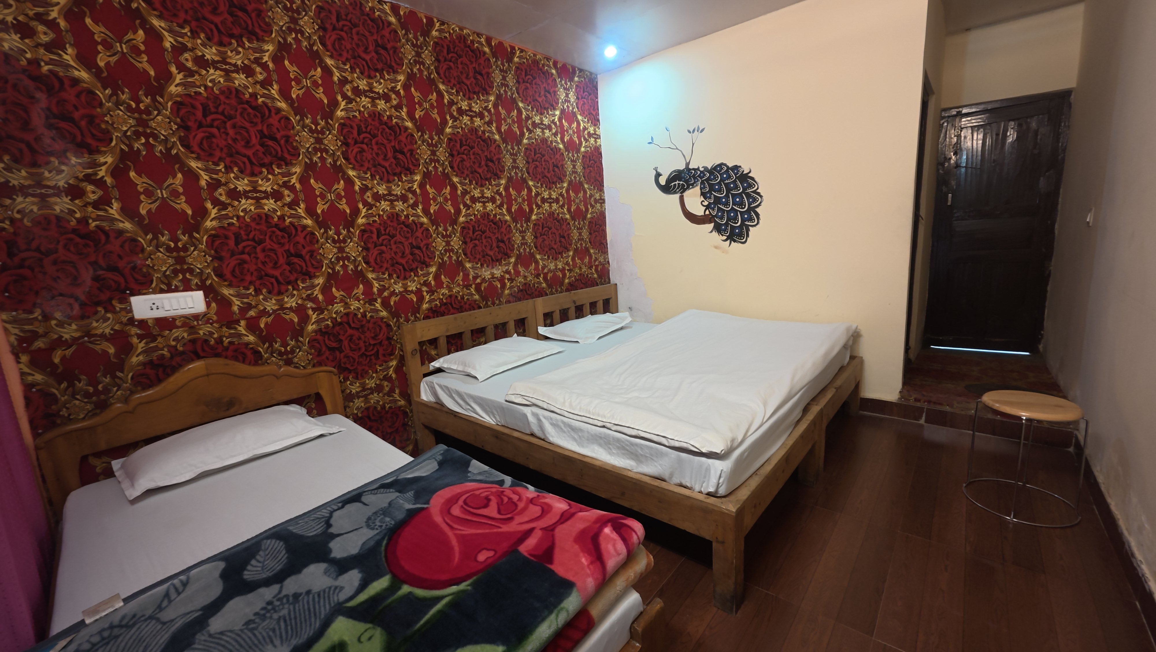 Hotel Shiv Ganga - Tap to explore photos