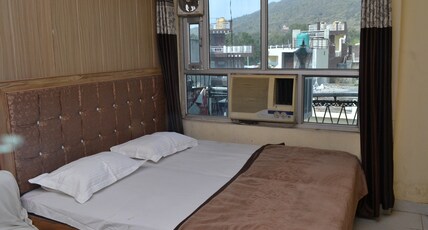 Hotel Prem Ji Room Type - SEMI DELUXE NON AC