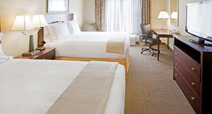Holiday Inn Express & Suites Eagle Pass Room Type - 2 Queen Beds Suite Addl Kitchen Areas