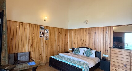 Shri Shail Inn Room Type - Deluxe Room